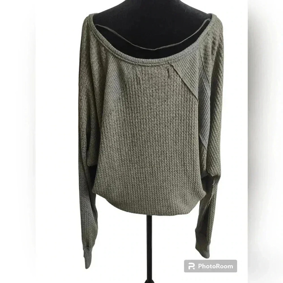 Free People We The Free Santa Clara Green V Neck Ribbed Thermal Top Size Small - Picture 6 of 8